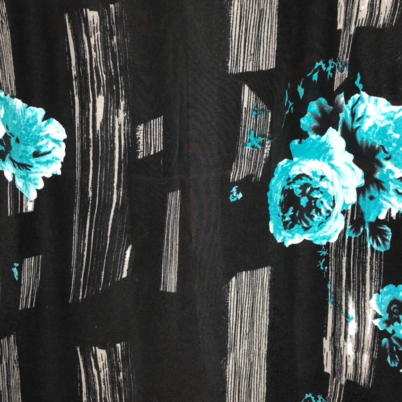 ❗️Sale❗️Larry Levine plus size top - Picture 5 of 5